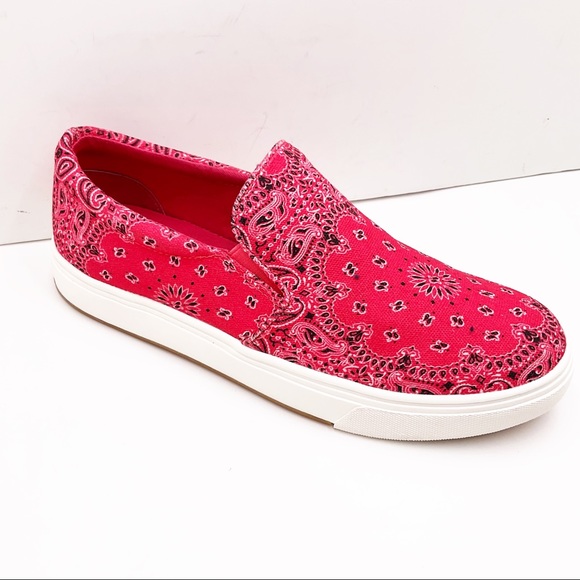 🆕{Steve Madden} Coulter Red Paisley Print Slip-On Sneakers - Picture 2 of 16